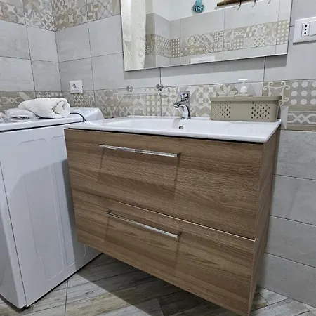 Giojas - Quadrupla In Centro * אורוסיי